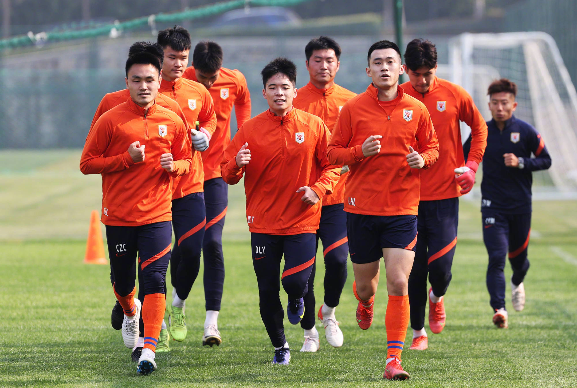 窗口期夏洛特黄蜂备战中超，造点机会细节曝光，话题不断，年轻球员得到机会的简单介绍-开云电竞