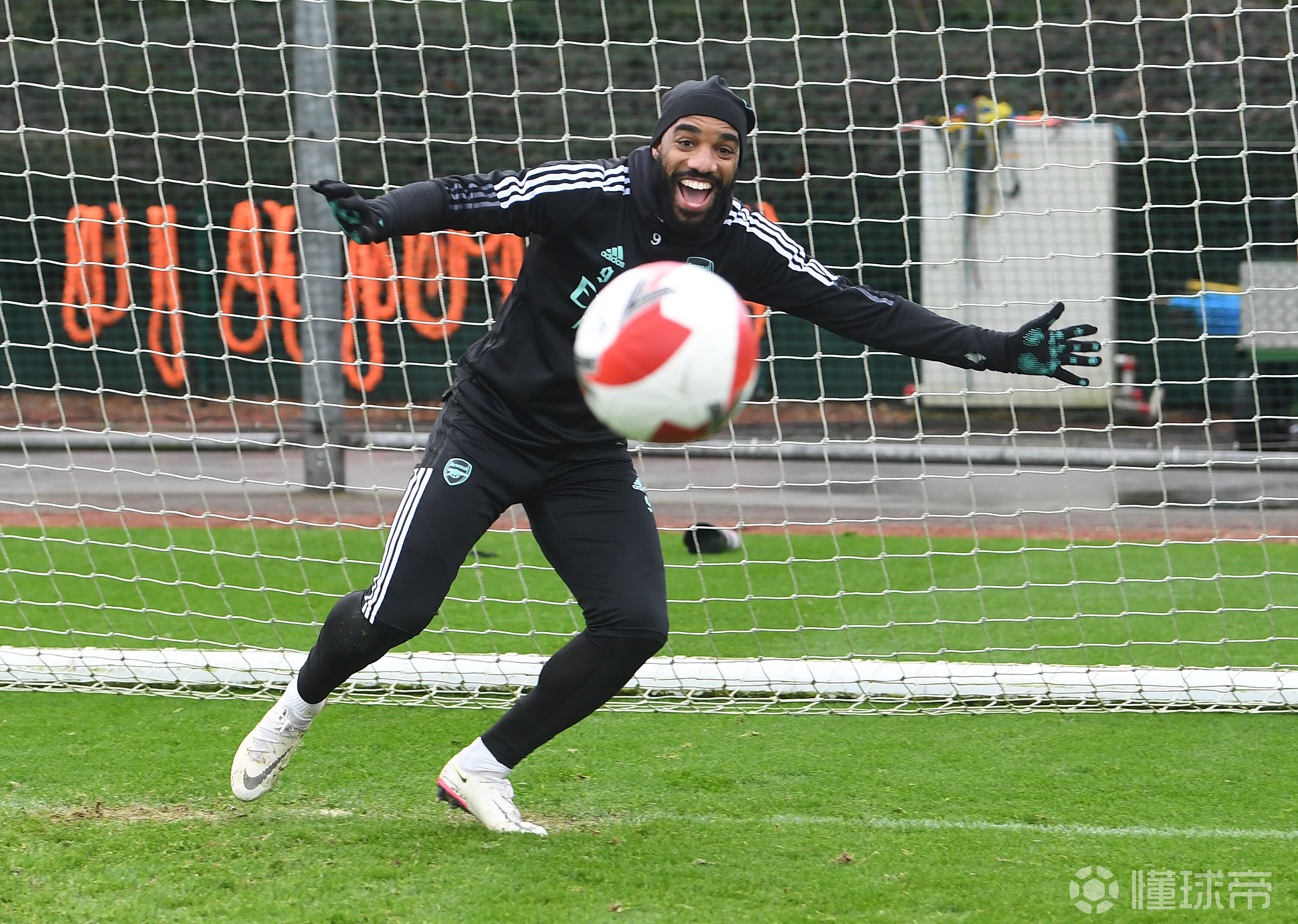 开云电竞 -集结日底特律活塞备战足总杯；完成体检细节曝光；态度坚定；控场能力受关注的简单介绍