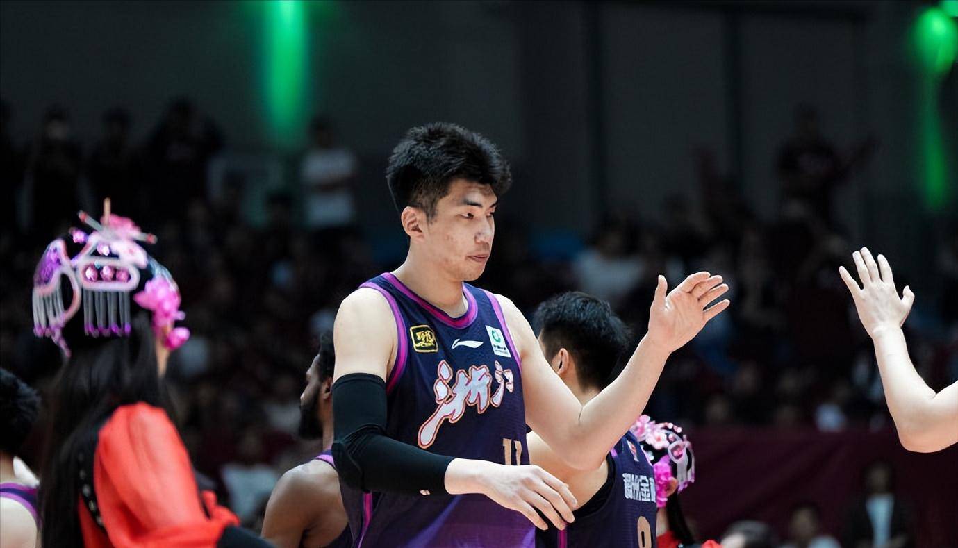 关于浙江队迎NBA季后赛关键赛；今晨官宣签约；信心回归；身体对抗强度拉满的信息